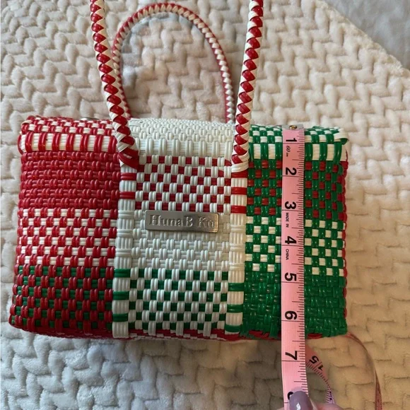Woven Plastic Handbag Medium Size - Picture 3 of 6